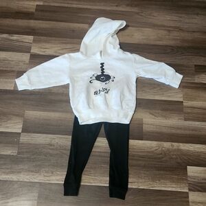 Abby Monogrammed white Hoodie with matching black Leggings Size 2T